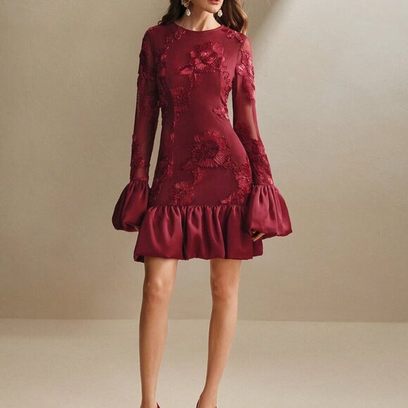 Burgundy Elegant Women's Embroidered Floral Bodycon Dress - Picture 3 of 8